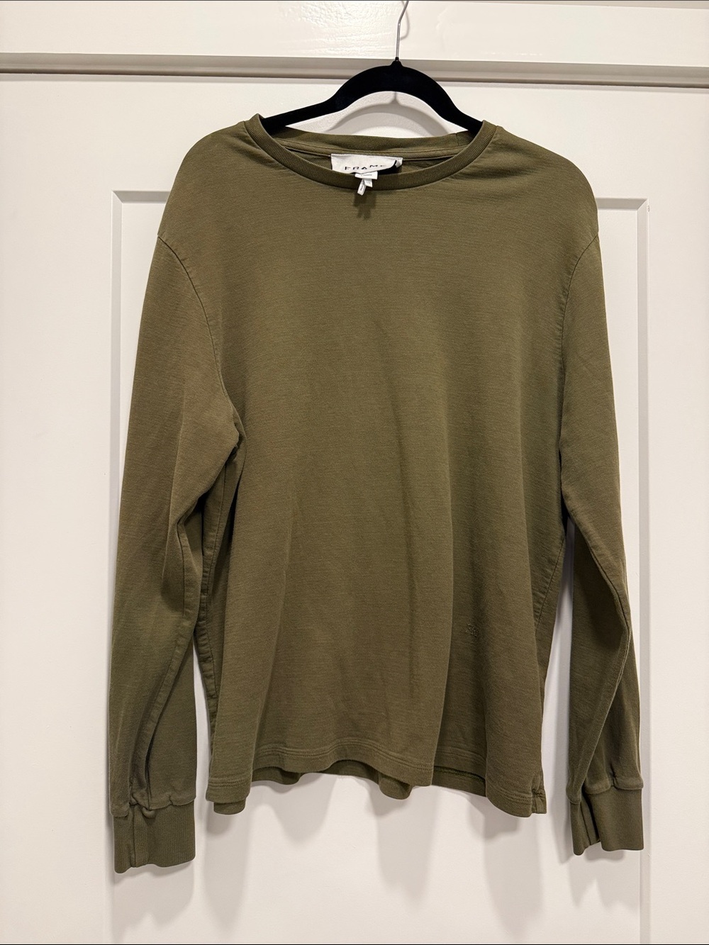 Frame Olive Crewneck Long Sleeve Tee 100% cotton